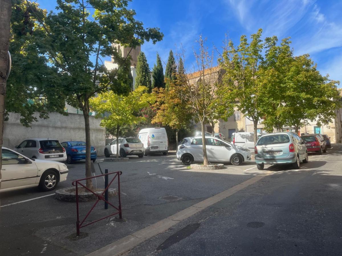 Jouxtant Le Canal Du Midi Треб Экстерьер фото